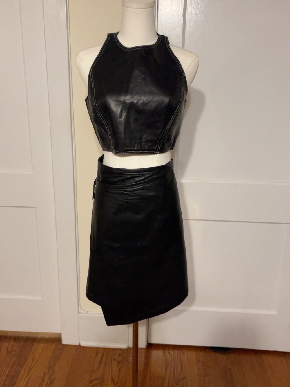 RARE Isaac Mizrahi Runway Butter-Soft Leather 2-Piece Set Size 6